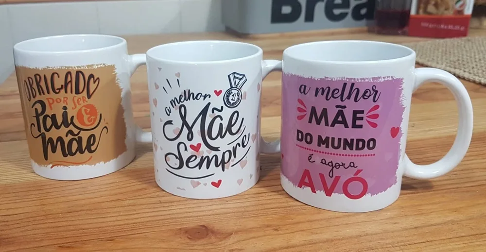 Canecas personalizadas com ilustrações, fotografias ou mensagens.