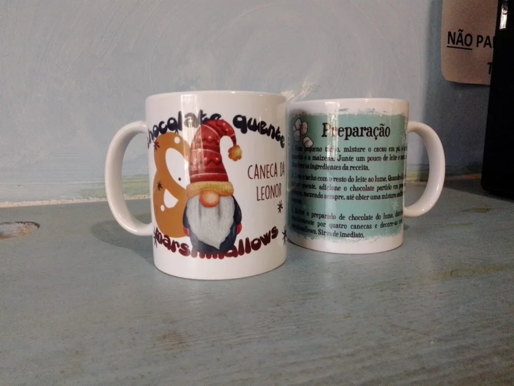 Canecas personalizadas com ilustrações, fotografias ou mensagens.