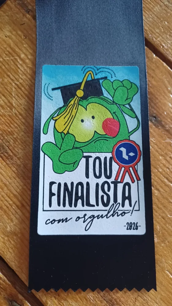 Artigos personalizados para celebrar o percurso académico e a etapa de finalista.