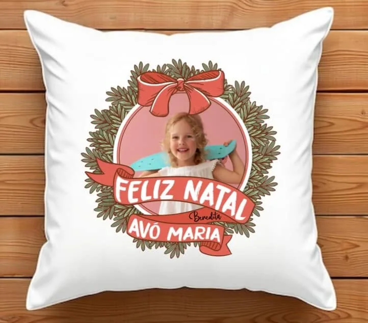 Almofada com mensagem, imagem ou fotografia personalizada.