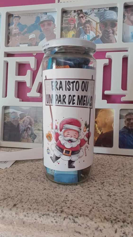 Canecas personalizadas com ilustrações, fotografias ou mensagens.
