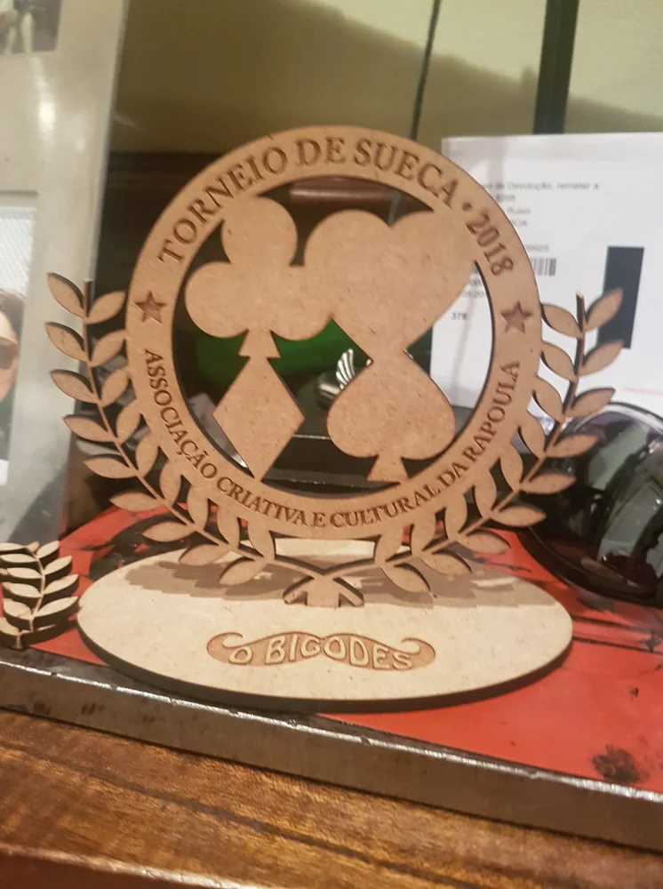 Peça personalizada para assinalar um encontro, prova ou evento.