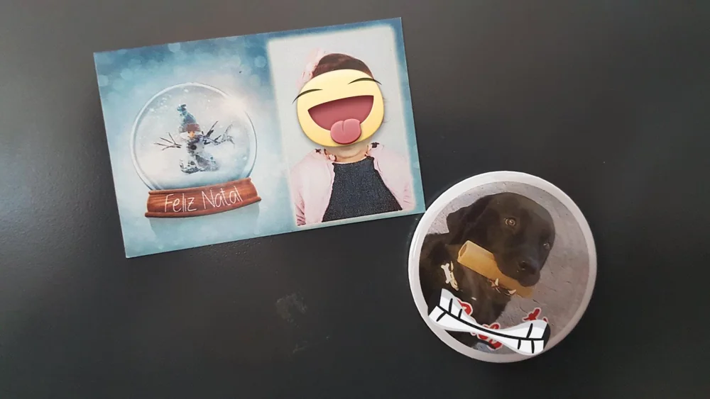 Peças redondas com mensagens ou ilustrações personalizadas.