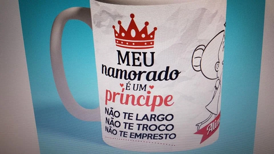 Canecas personalizadas com ilustrações, fotografias ou mensagens.