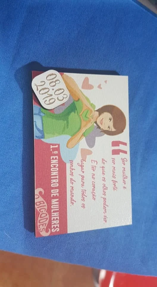 Marcadores com ilustrações e mensagens para acompanhar a leitura.