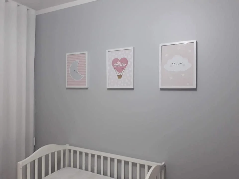 Conjunto de quadros com motivos decorativos para o quarto dos mais pequenos.