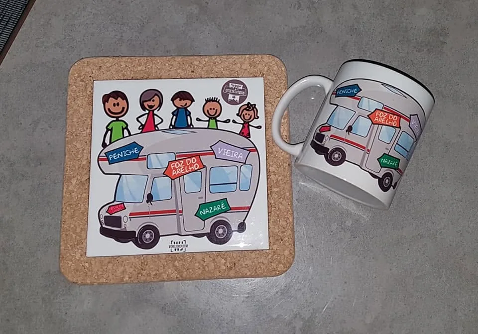 Peças de cozinha com mensagens e desenhos para oferecer ou usar no dia a dia.
