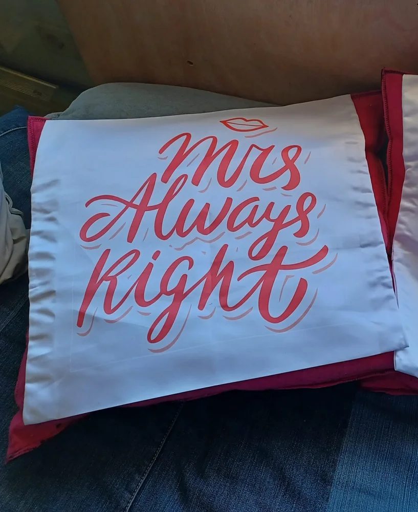 Almofada com mensagem, imagem ou fotografia personalizada.