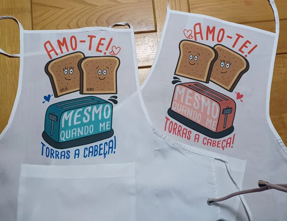 Avental com impressão ou mensagem personalizada para oferecer.