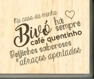 Avental com impressão ou mensagem personalizada para oferecer.