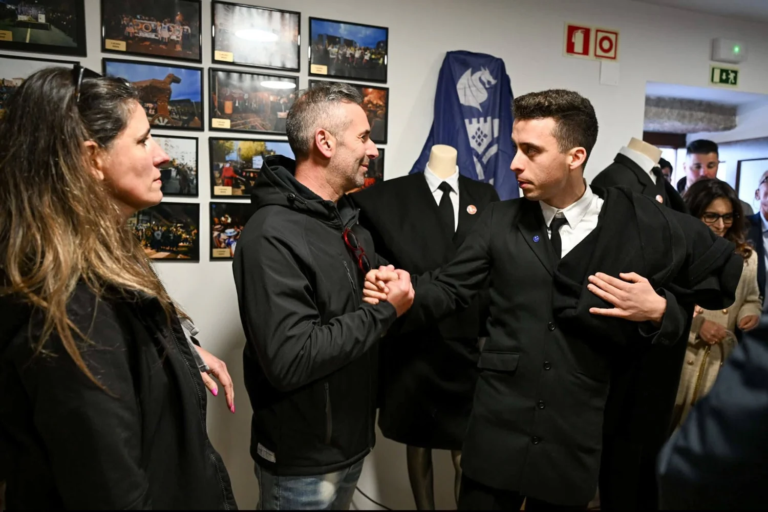 Encontro na inauguração do Museu Académico de Castelo Branco, com trajes e fotografias da vida académica em exposição